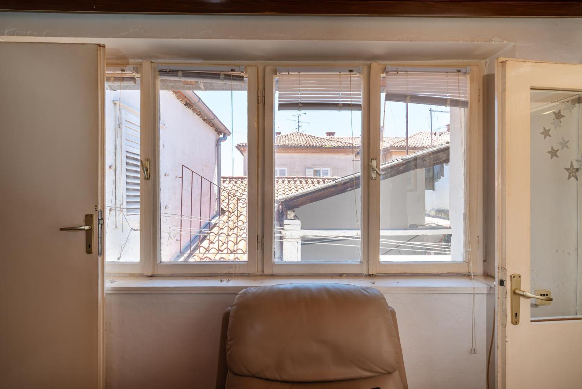 Timeless Antique Old Town With Terrace Apartamento Zadar Exterior foto