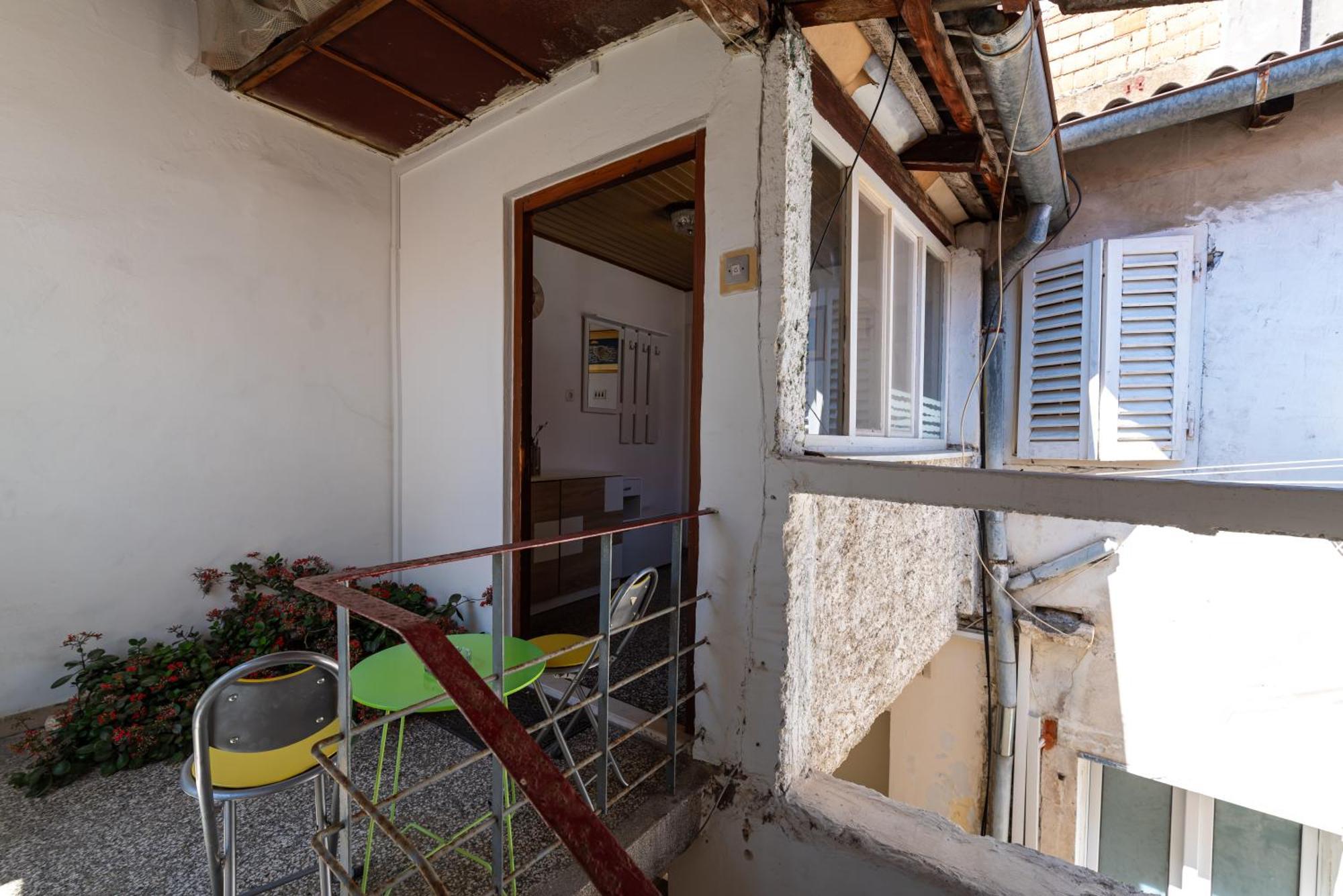 Timeless Antique Old Town With Terrace Apartamento Zadar Exterior foto